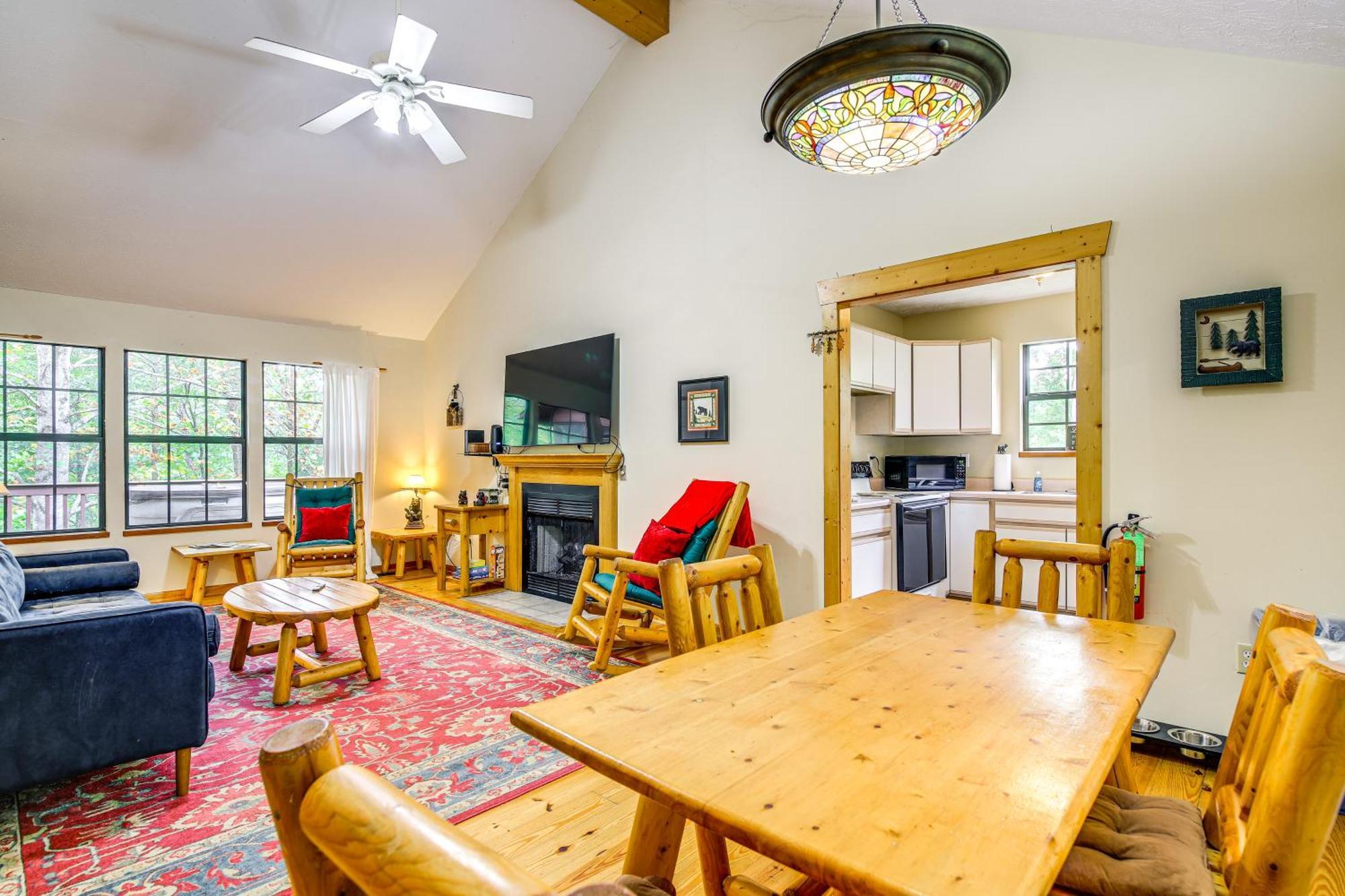 Pet-Friendly Sevierville Rental With Private Hot Tub מראה חיצוני תמונה